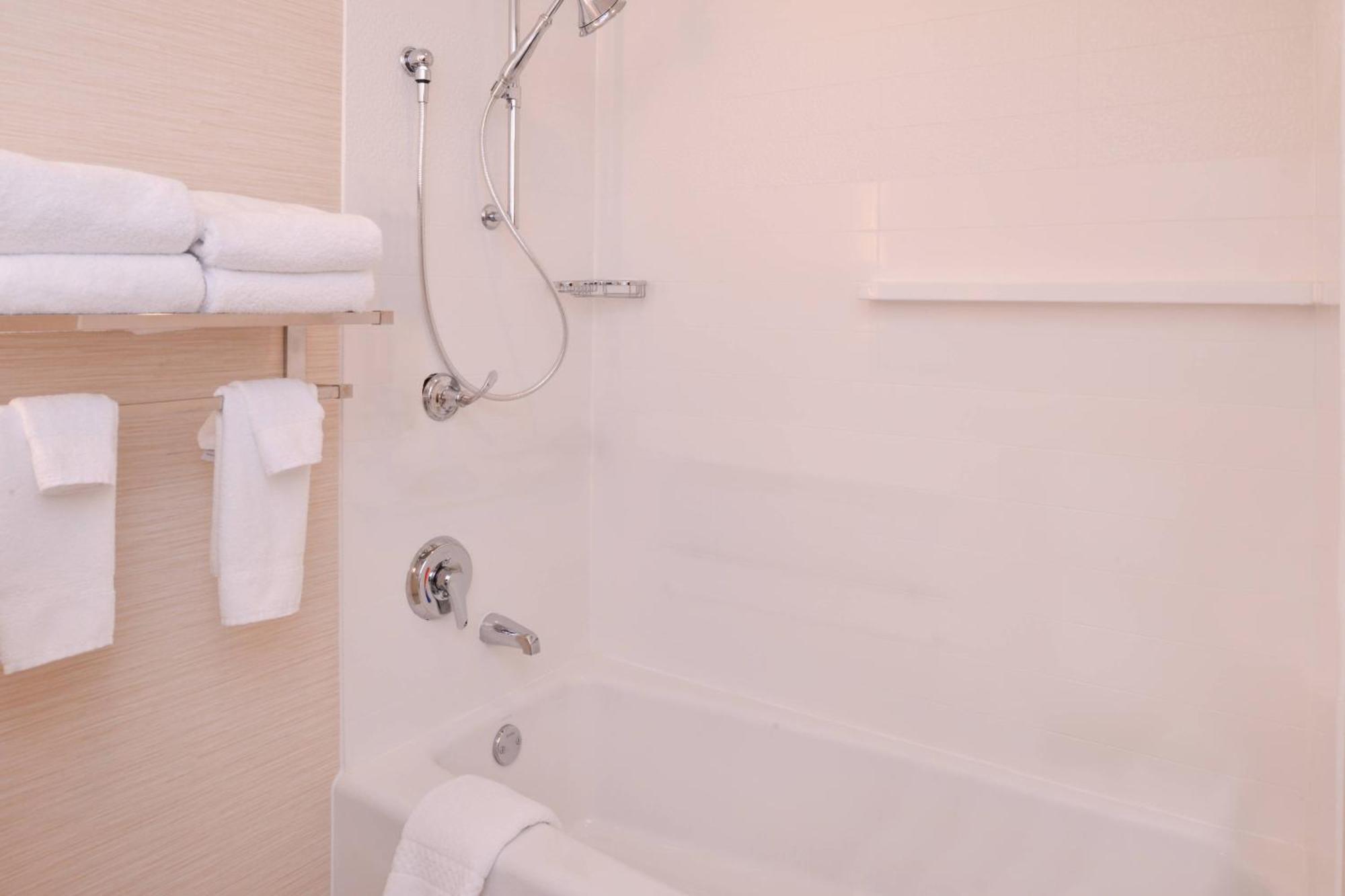 Fairfield Inn & Suites By Marriott Plymouth White Mountains Esterno foto